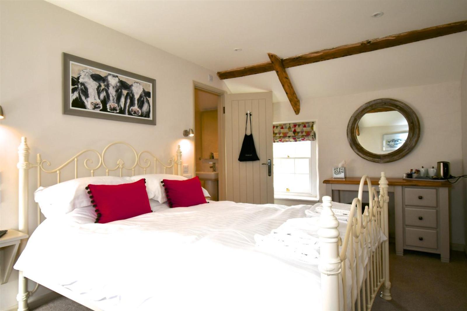 Carew Inn Extérieur photo