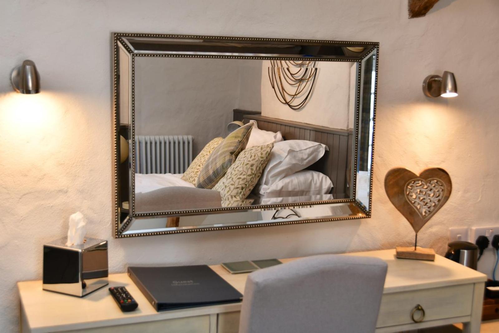 Carew Inn Extérieur photo