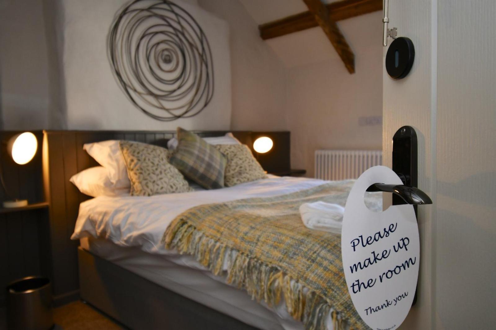Carew Inn Extérieur photo